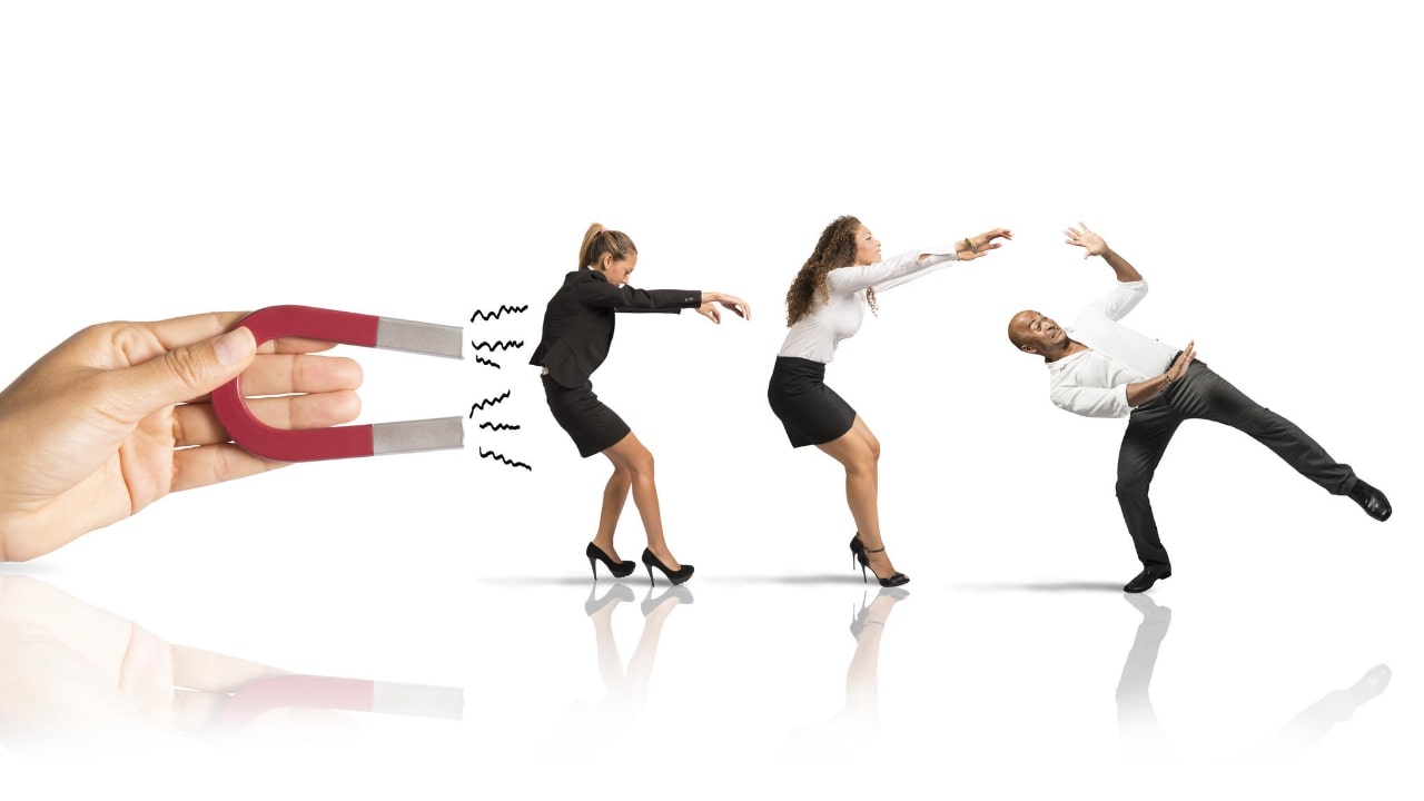 Marketing magnet and conections